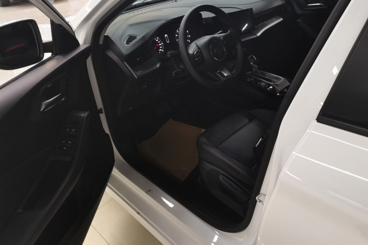 名爵 MG5 2023款 180DVVT CVT风尚版局部细节19