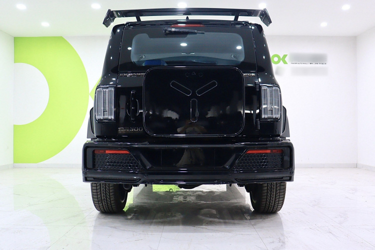 超境汽车 共创坦克300 2023款 2.0T 赛博骑士车身外观6005