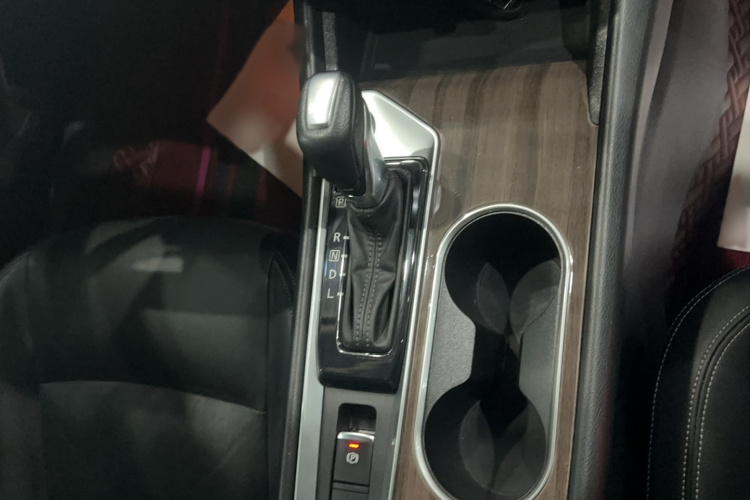 日产 天籁 2021款 2.0L XL 舒适版局部细节18