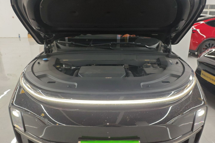 理想汽车 理想L7 2023款 Max机舱底盘24