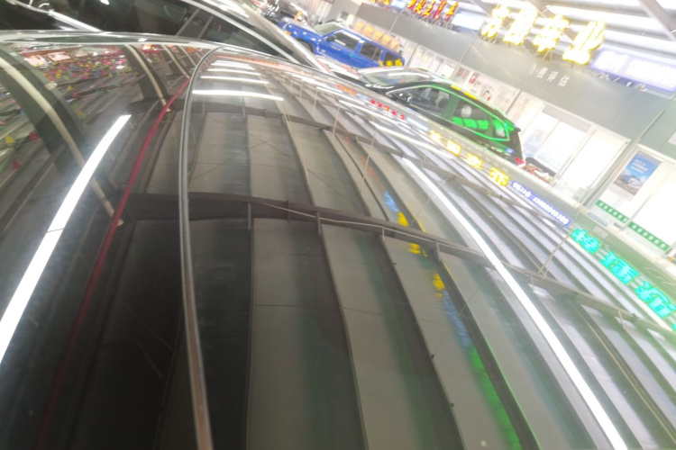 特斯拉 Model Y 2022款 后轮驱动版局部细节57