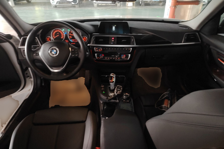 宝马3系 2018款 318Li中控内饰7002