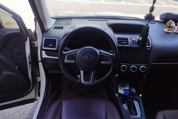 斯巴鲁 森林人 2016款 2.5i 尊贵导航版中控内饰13