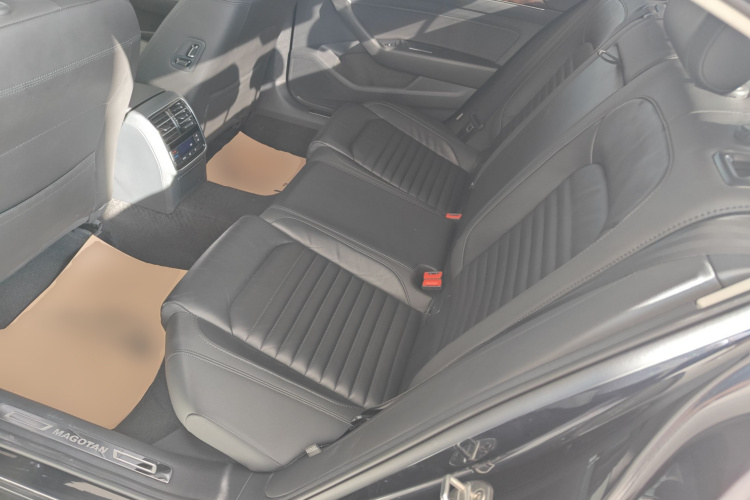 大众 迈腾 2019款 330TSI DSG 豪华型 国V中控内饰21