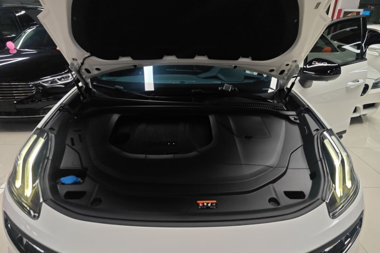 领克06 2023款 Remix 1.5T 劲Halo机舱底盘24