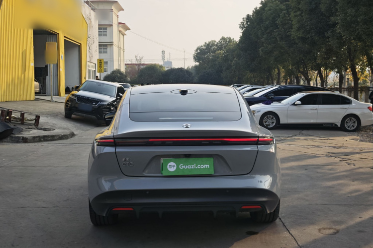 蔚来ET5 2022款 75kWh车身外观6005