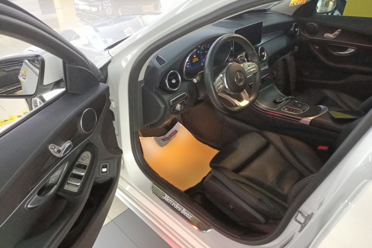 奔驰C级 2021款 C 200 L 时尚型运动版中控内饰20