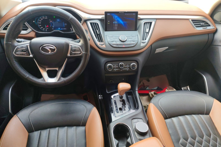 东南DX7 2018款 1.5T 自动豪华型中控内饰12