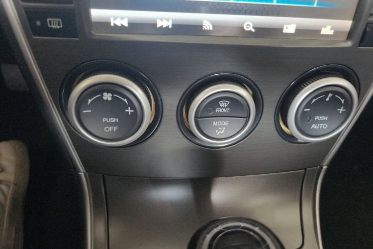 马自达6 2013款 2.0L 自动时尚型局部细节16