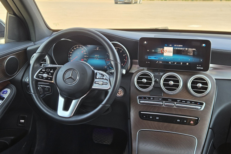 奔驰GLC 2020款 GLC 300 L 4MATIC 动感型中控内饰7002