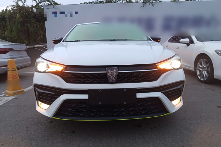 荣威i5 2021款 1.5L CVT黑金版车身外观6001