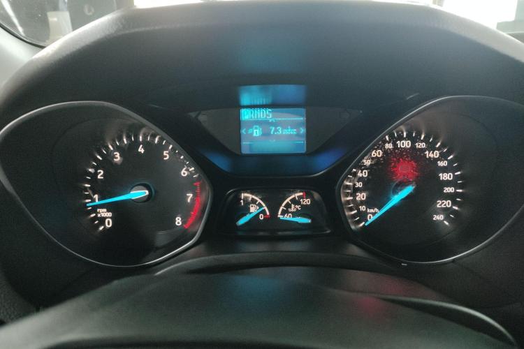 福特 福克斯 2017款 两厢 1.6L 自动风尚型智行版中控内饰14