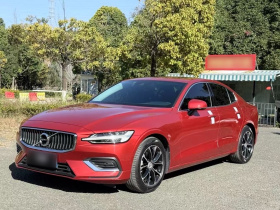 沃尔沃S60 2020款 T4 智逸豪华版