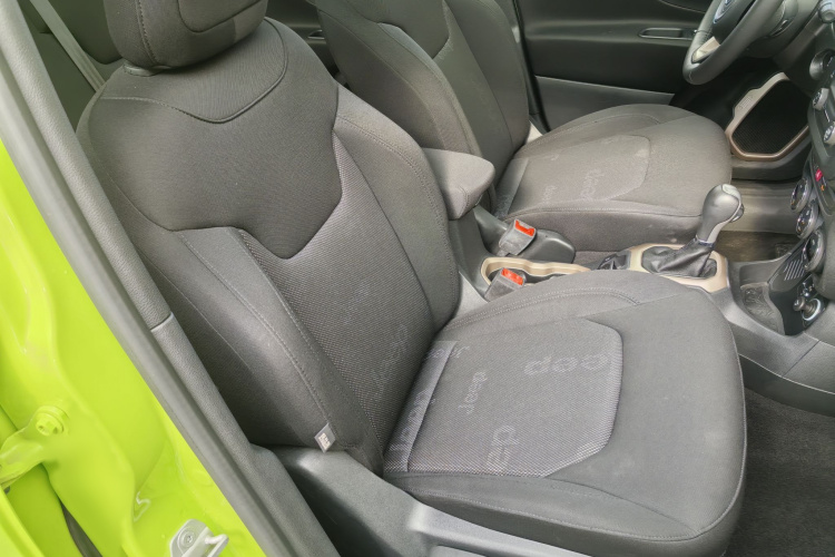 Jeep 自由侠 2017款  180T 自动劲能版车身外观6005