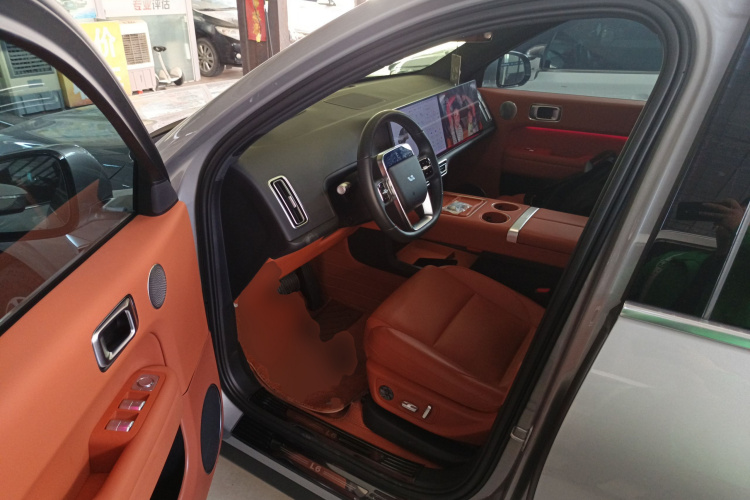 理想汽车 理想L6 2024款 Max中控内饰20