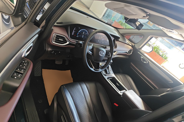 广汽传祺 传祺M6 2021款 270T DCT尊荣版（七座）中控内饰7003