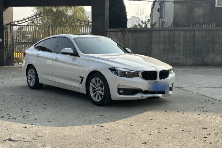宝马3系GT 2017款 320i 时尚型车身外观6007