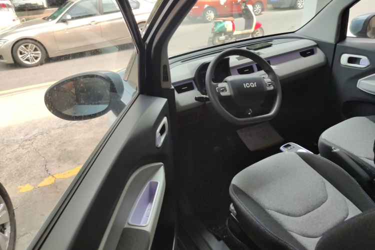 奇瑞新能源 QQ冰淇淋 2022款 170km 圣代 磷酸铁锂中控内饰7003