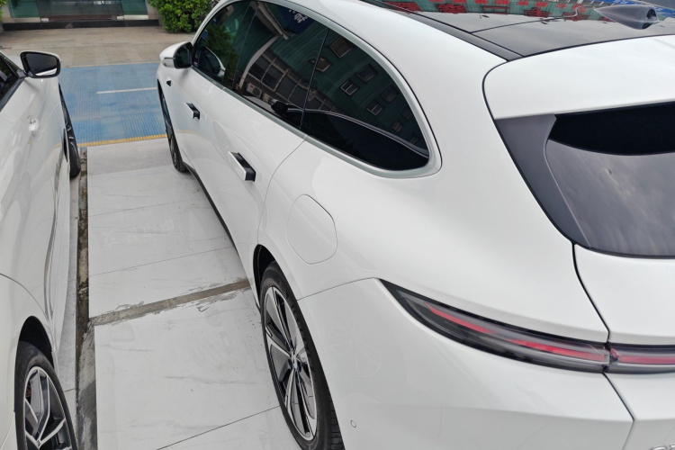 蔚来ET5T 2024款 75kWh Touring车身外观6003