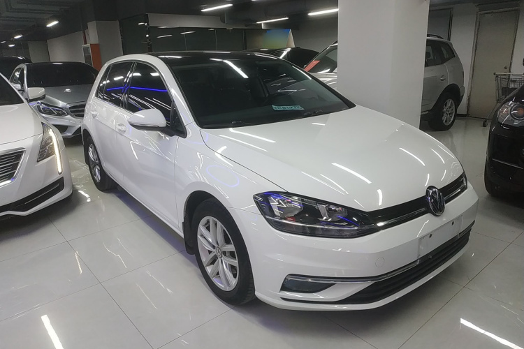 大众 高尔夫 2019款 200TSI DSG舒适进取版 国VI车身外观3