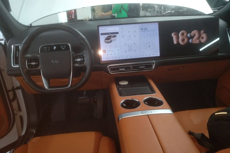 理想汽车 理想L7 2023款 Pro中控内饰7002