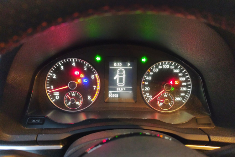 大众 尚酷 2011款 2.0TSI R-Line局部细节14