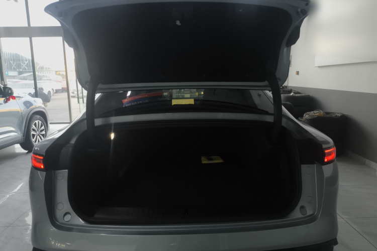 星途 星纪元 ES 2024款 Max长续航版机舱底盘23