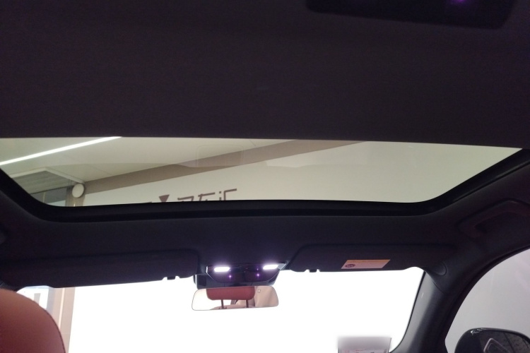 理想汽车 理想L7 2023款 Pro中控内饰22