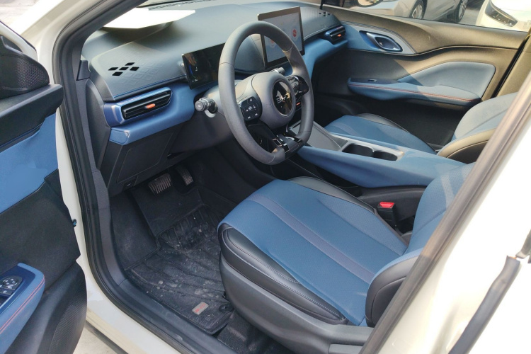 比亚迪 海鸥 2025款 305km 活力版中控内饰19