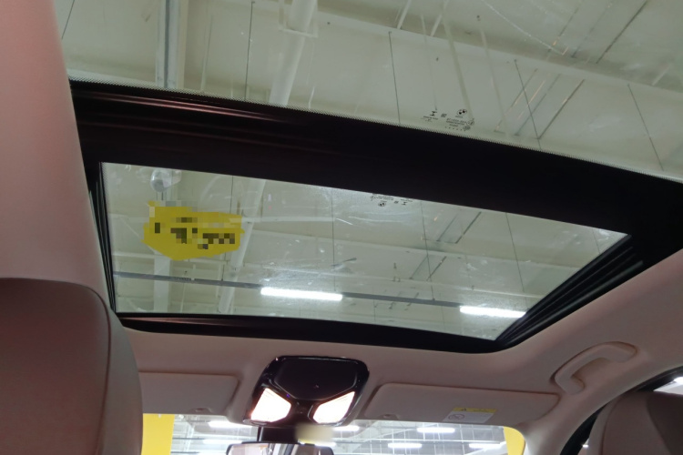 宝马3系 2020款 325Li 首发版中控内饰22