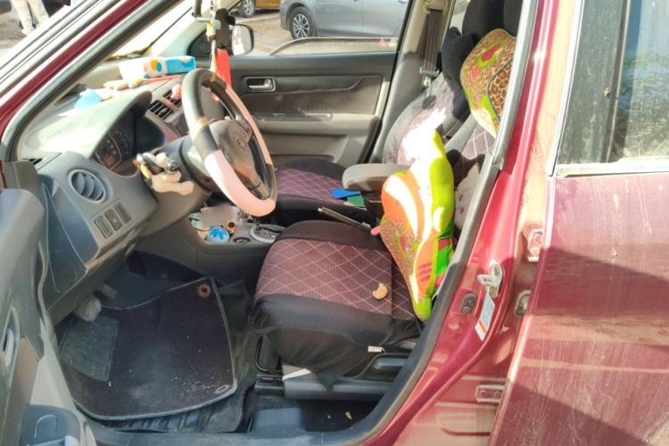 铃木 雨燕 2013款 1.5L 自动20周年限量版中控内饰19