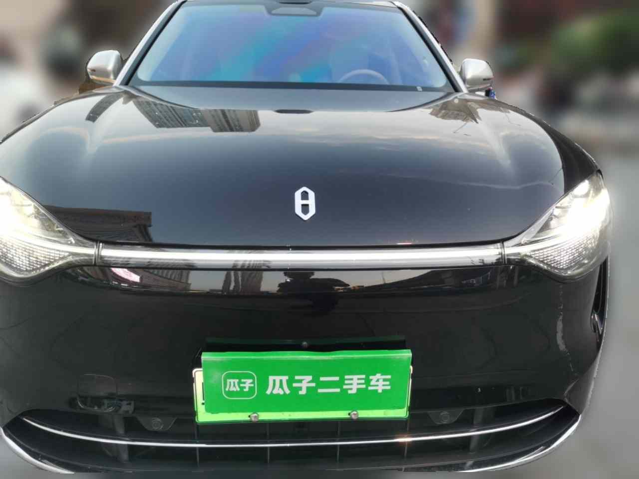 鸿蒙智行 问界M9 2024款 增程 Ultra版 52kWh 5座版(1)
