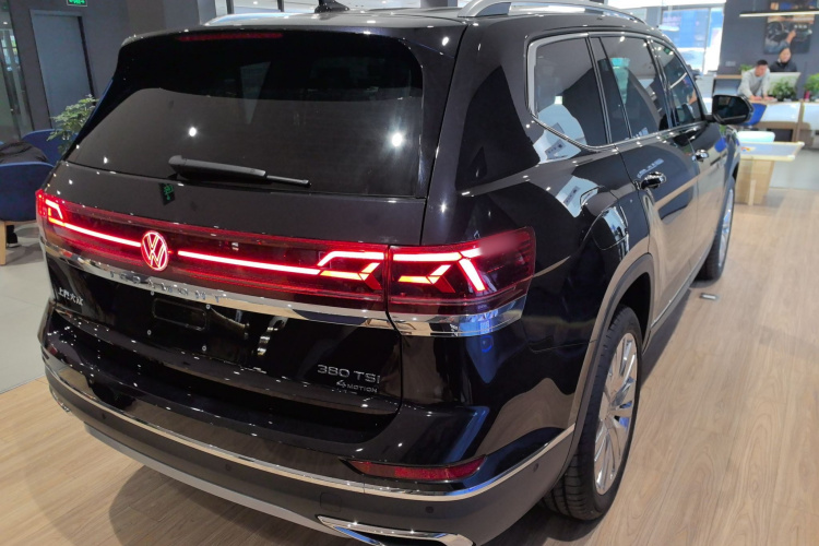 大众 途昂 2024款 380TSI 四驱龙祥版车身外观7