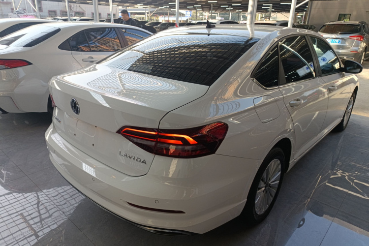 大众 朗逸 2021款 1.5L 自动舒适版车身外观7