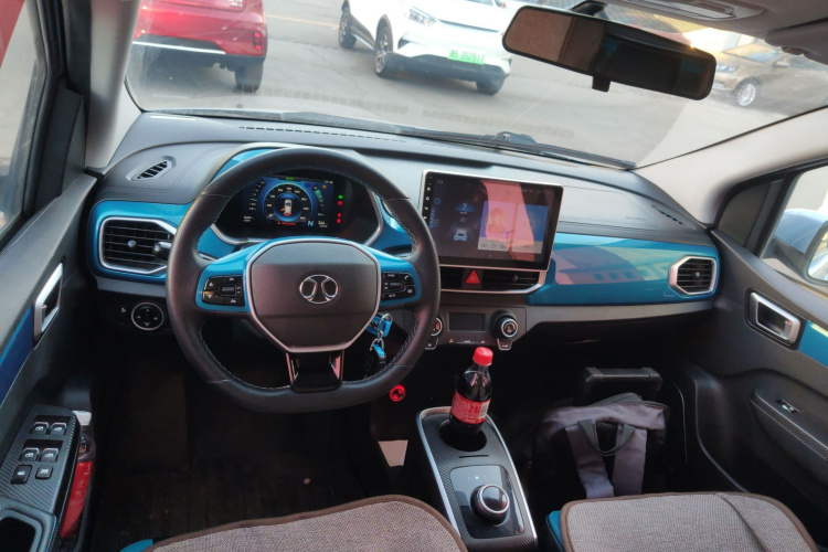 北汽新能源EC3 2019款 灵动版中控内饰12