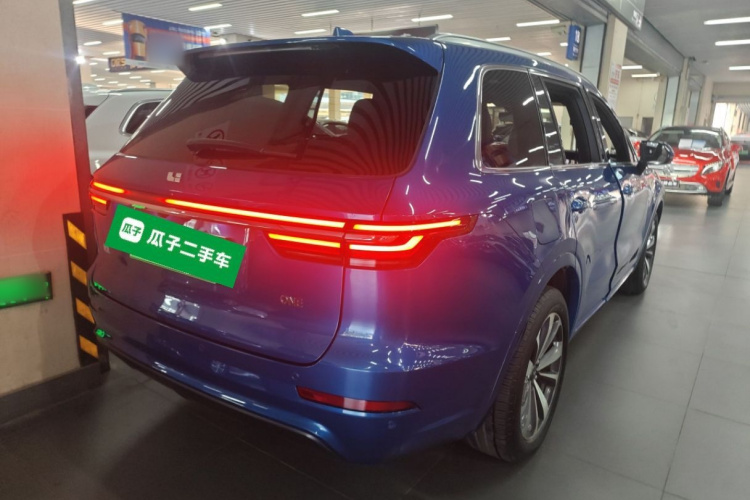 理想汽车 理想ONE 2020款 增程6座版车身外观7
