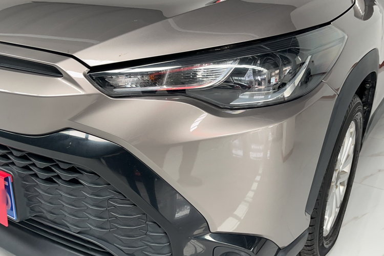 丰田 锋兰达 2022款 2.0L CVT精英版局部细节36