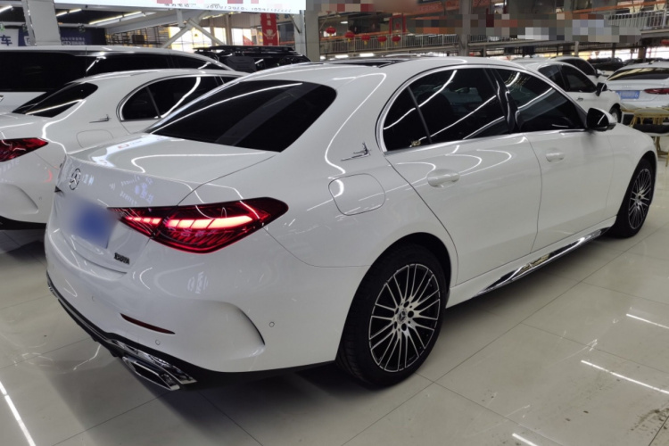 奔驰C级 2025款 C 260 L 运动版车身外观7