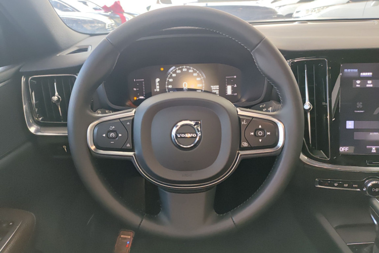 沃尔沃S60 2020款 T4 智逸豪华版中控内饰13