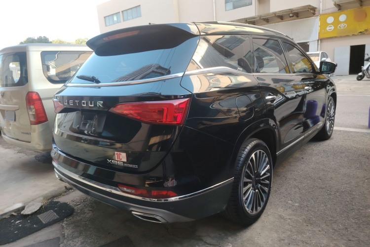 捷途X95 2020款 1.6T DCT探索Pro版 5座车身外观7