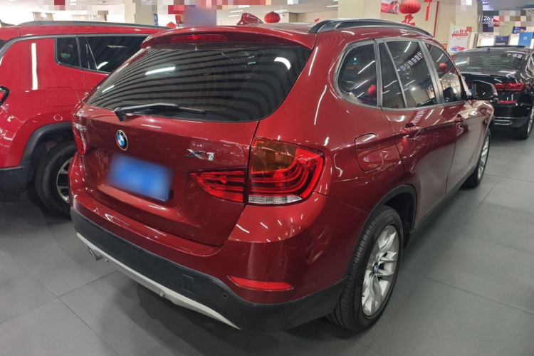 宝马X1 2014款 sDrive18i 领先型车身外观7