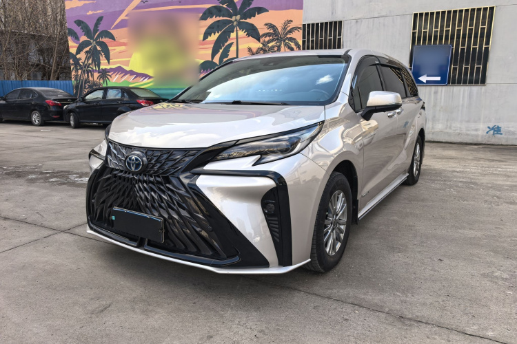 丰田 赛那SIENNA 2021款 2.5L混动 舒适版车身外观6002