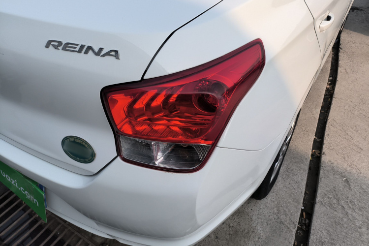 现代 瑞纳 2020款 1.4L 手动GL焕新版车身外观9