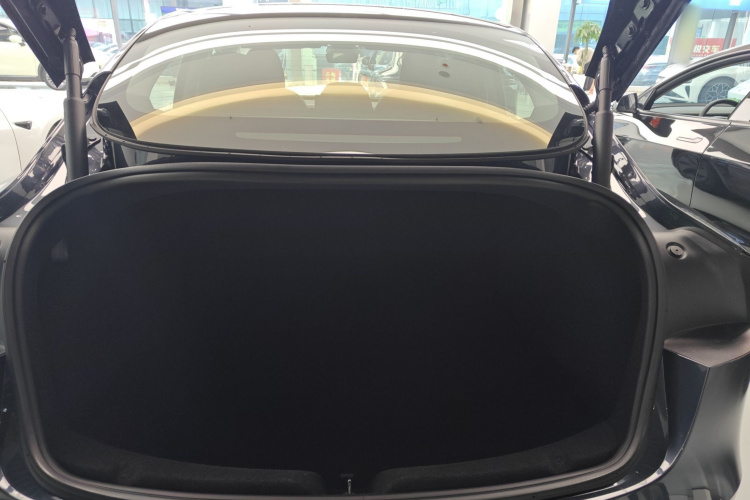 特斯拉 Model 3 2025款 改款 后轮驱动版局部细节23