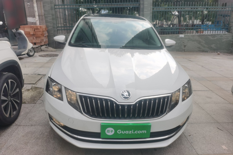 斯柯达 明锐 2019款 TSI230 DSG智行豪华版 国VI车身外观6001