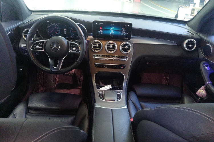 奔驰GLC 2020款 GLC 300 L 4MATIC 动感型中控内饰7002