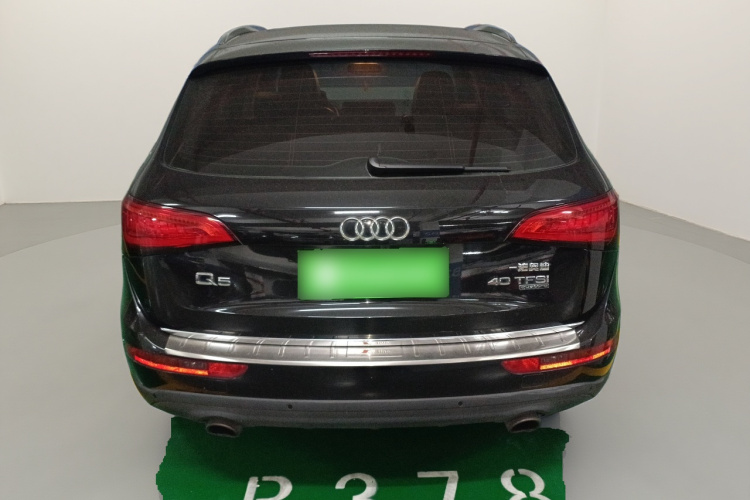 奥迪Q5 2016款 40 TFSI 技术型车身外观6