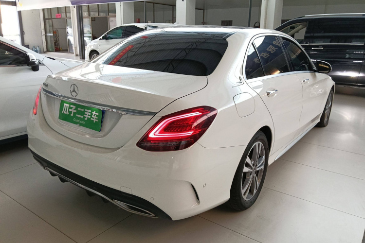 奔驰C级 2021款 C 200 L 时尚型运动版车身外观7
