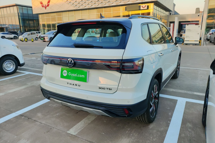 大众 途岳 2024款 300TSI 两驱月尊版车身外观7