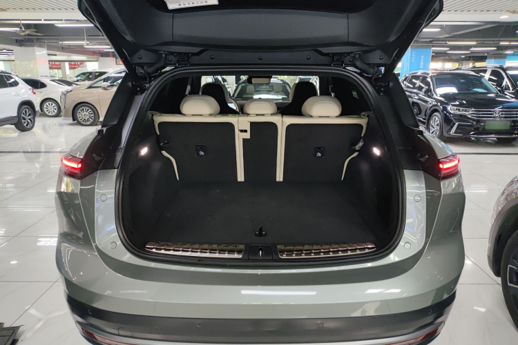 蔚来ES6 2023款 75kWh机舱底盘23